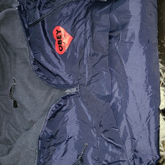 Obey windbreaker with front pocket - Picture 3 of 10